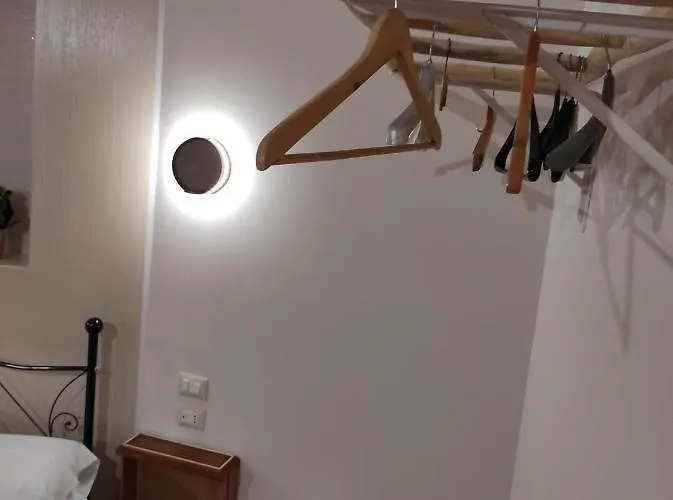 Tik Tak Via Orologio O Via Moscatello 4*