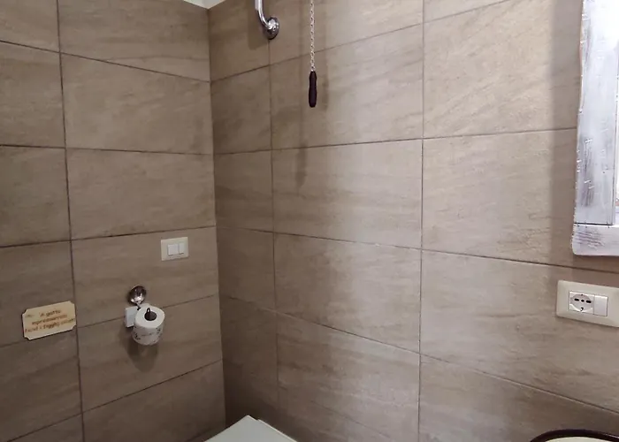 Tik Tak Via Orologio O Via Moscatello 4*